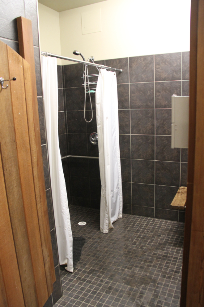Shower at Oceanside RV Resort, Saanichton