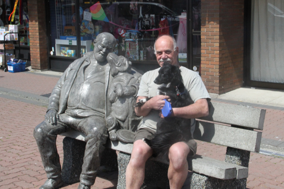 Old man and his dog sculpture in Sidney, BC