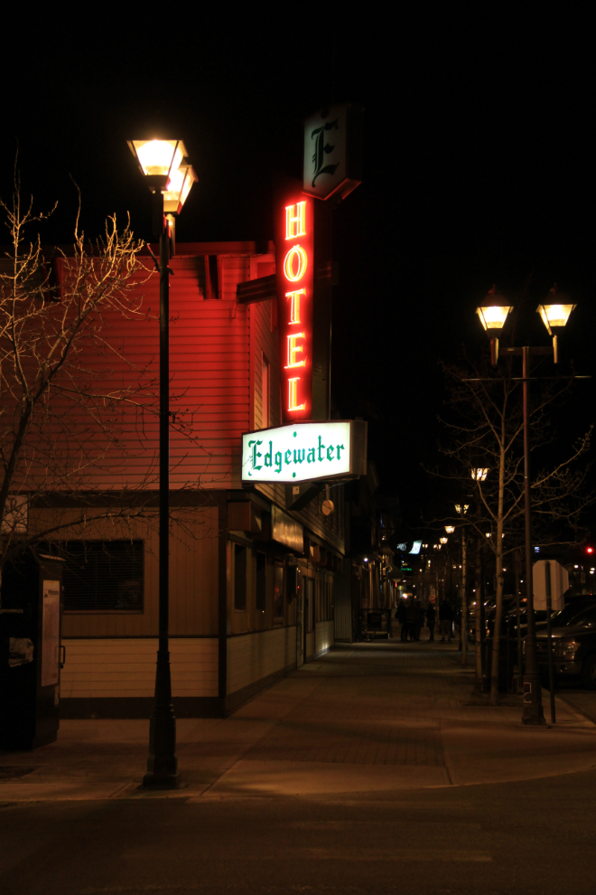 Edgewater Hotel, Whitehorse, Yukon, at night