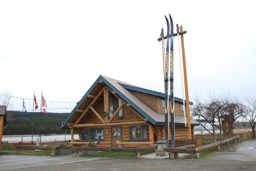 The World's Largest Cross-Country Skis at 100 Mile House, BC