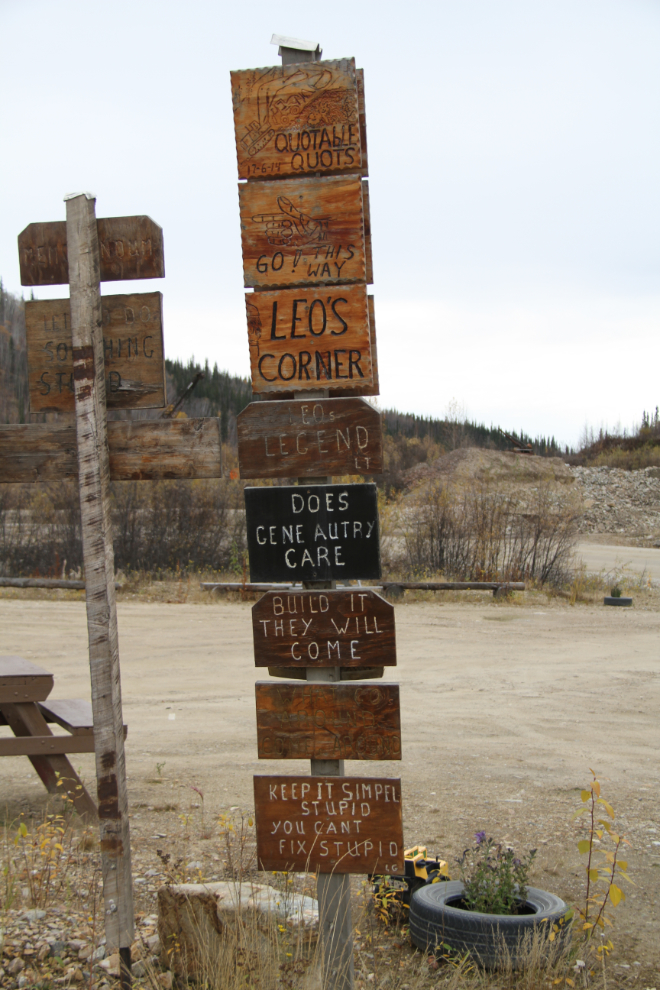 Leo's Corner, Bonanza Creek Road, Yukon