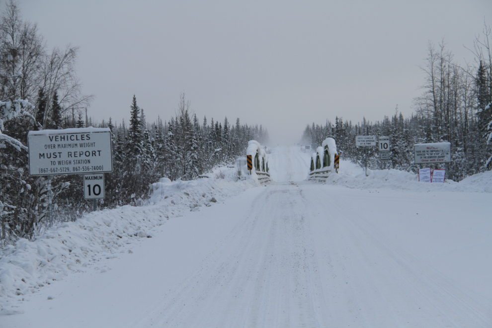 Dempster Highway in February