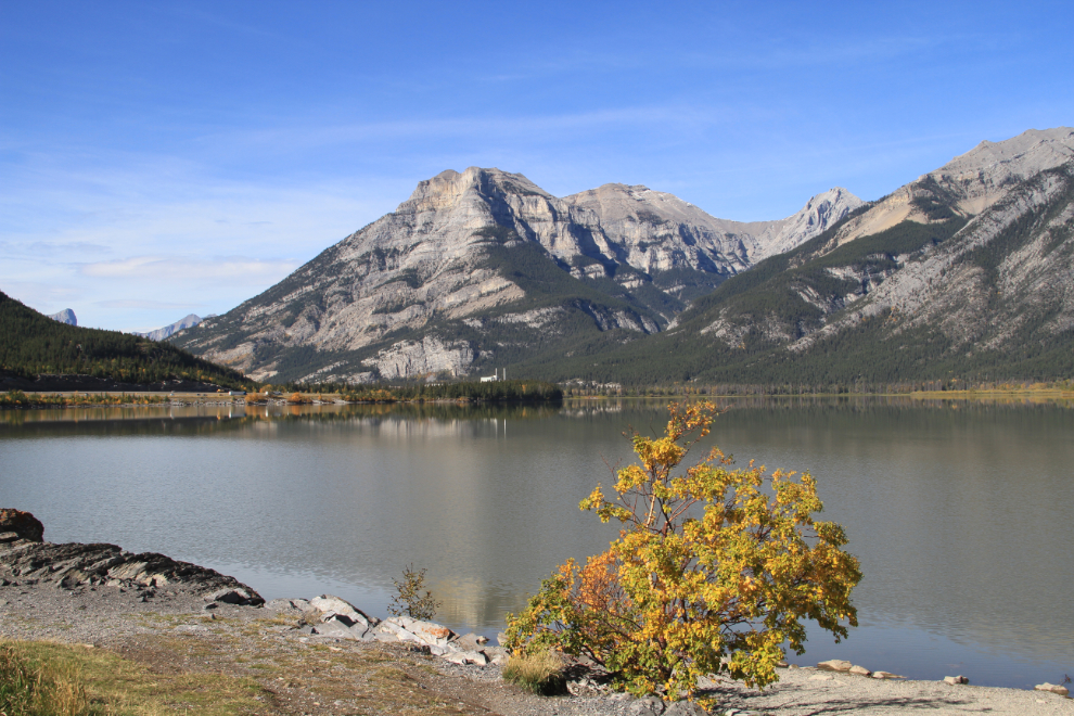 Lac des Arcs, a widening of the Bow River