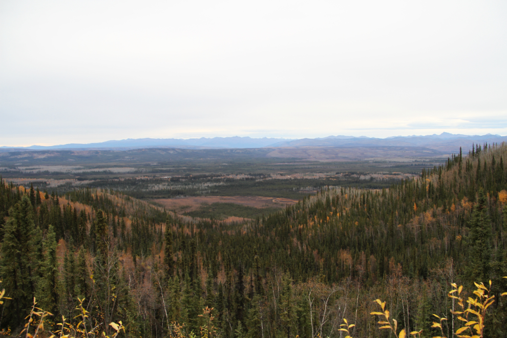 The Tintina Trench viewpoint and rest area at Km 655.2 of the North Klondike Highway