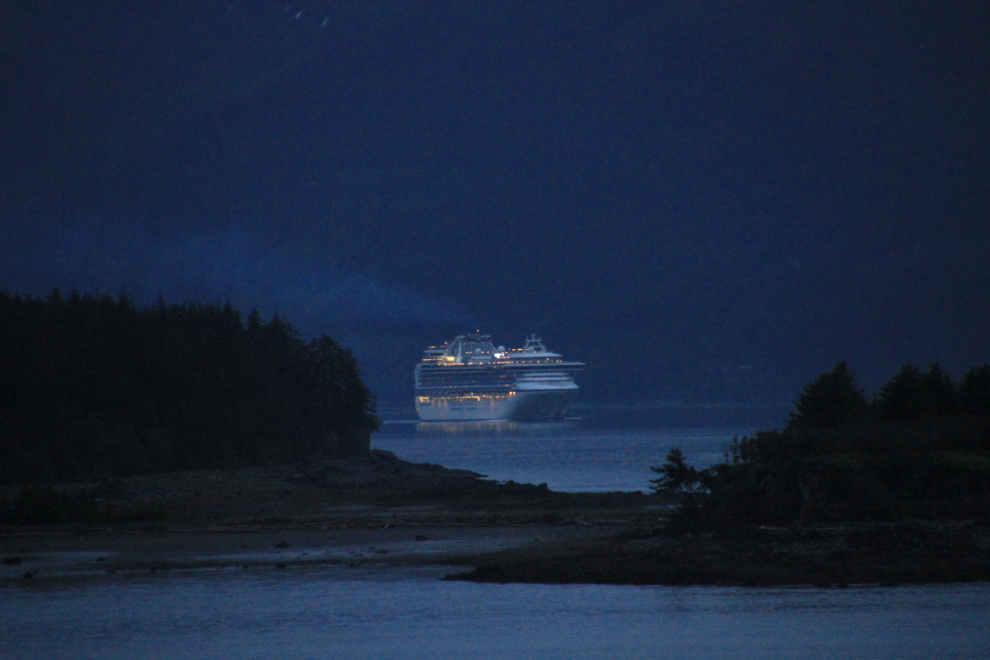 Sapphire Princess at the south end of Gastineau Channel
