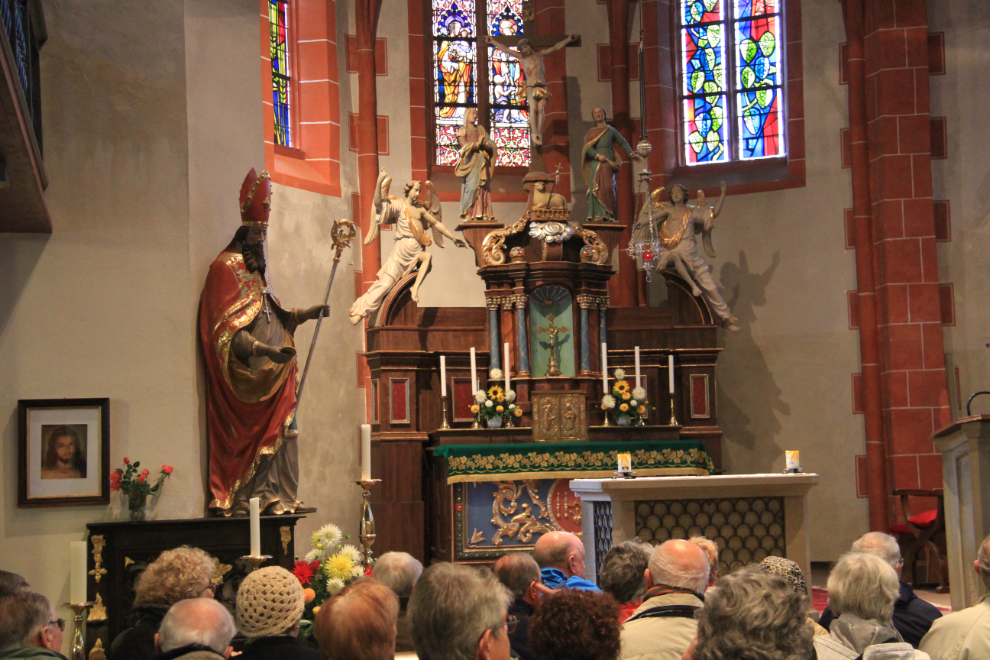 Church altar at Ediger-Eller, Germany
