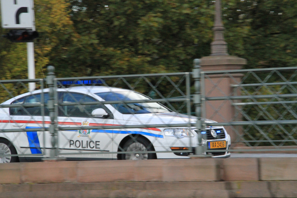 Luxembourg Police car on an emergency call.