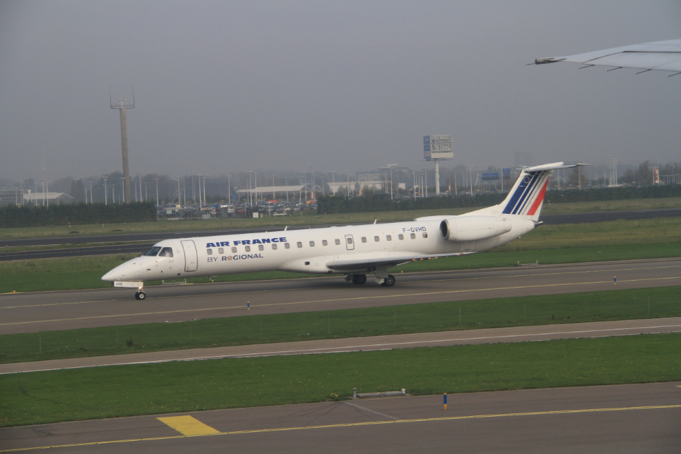 1999 Embraer EMB-145LR operated by Air France