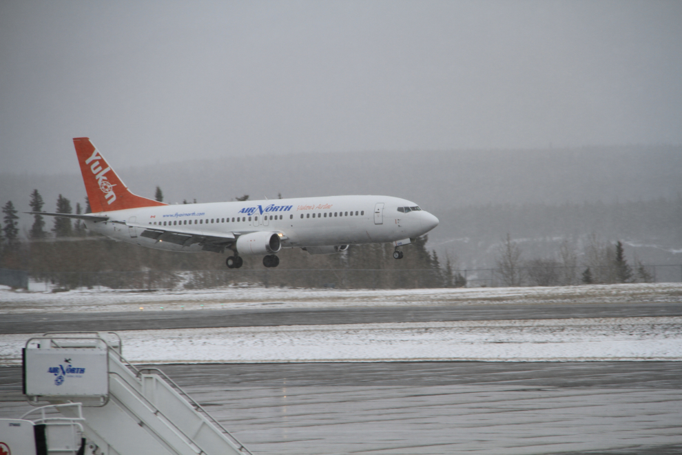 Air North 737 in a May snowstorm