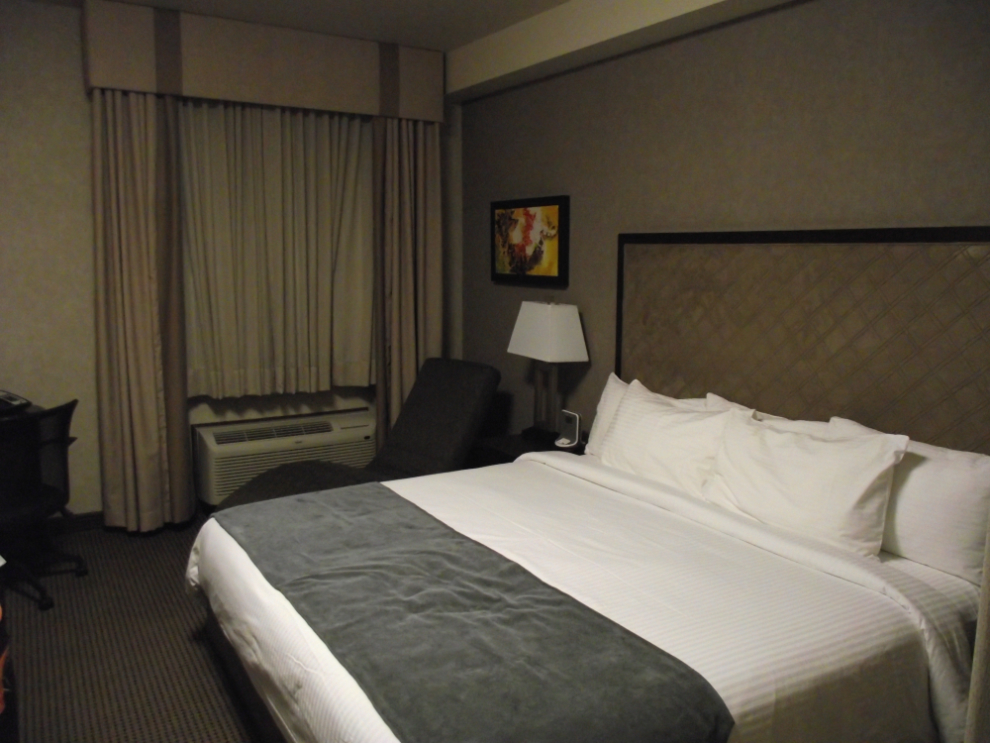 Acclaim Hotel, Calgary
