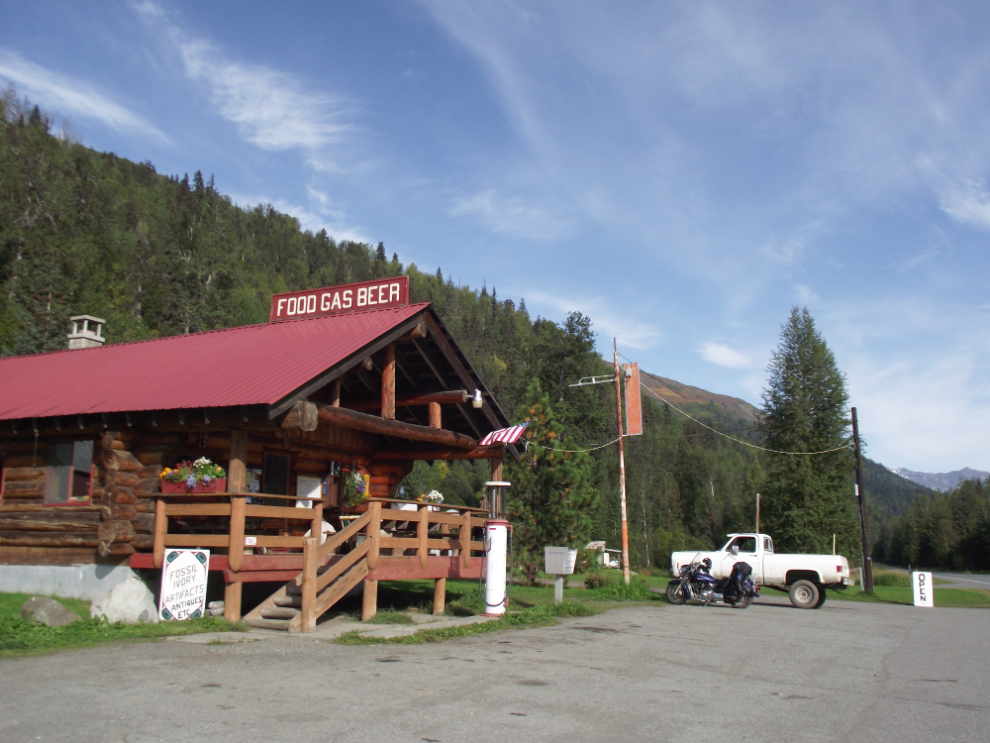 33 Mile Roadhouse, Haines Highway