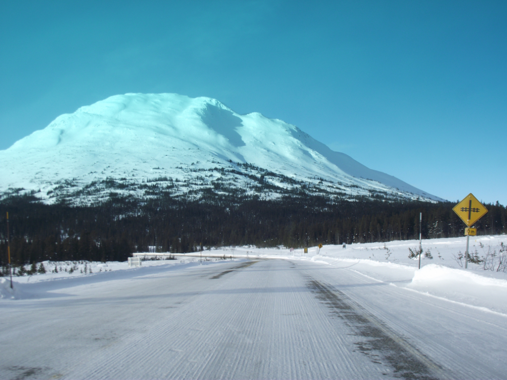 The South Klondike Highway at KLOg Cabin in early March