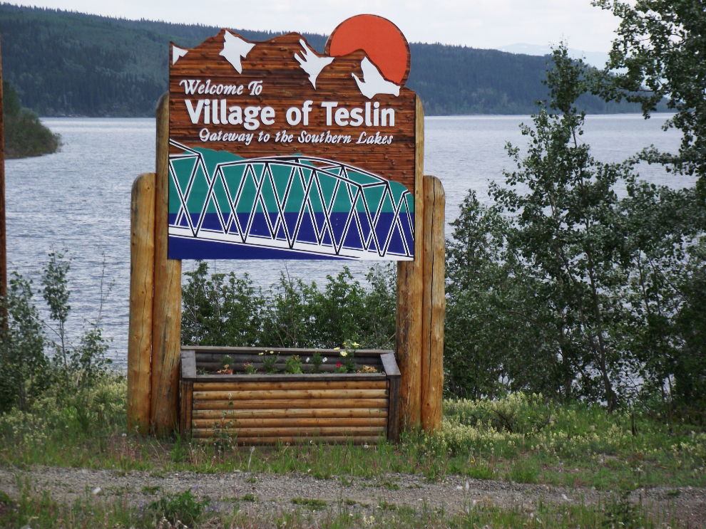 Welcome to Teslin, Yukon sign