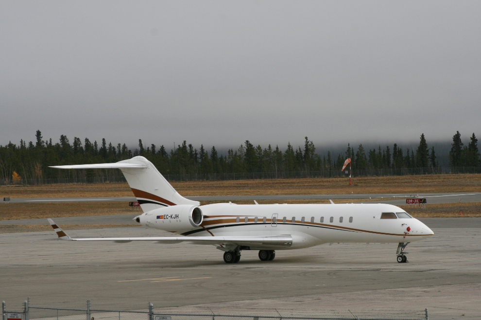 EC-KJH, a Bombardier BD-700-1A10 Global Express owned by a charter company from Spain
