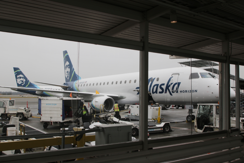 Horizon Air's 2023 Embraer ERJ-175, N656QX at Sea-Tac airport.