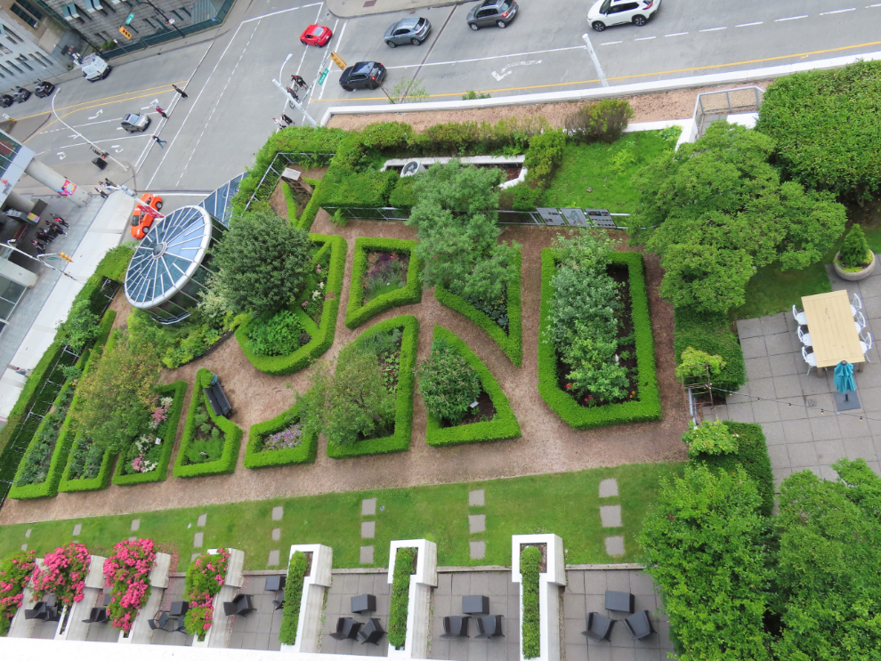 The Fairmont Waterfront Hotel in Vancouver has a rooftop garden and apiary.