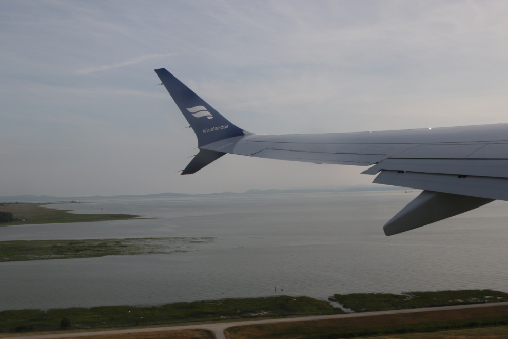 Climbing out of Vancouver on an Icelandair Boeing 737-8 MAX.
