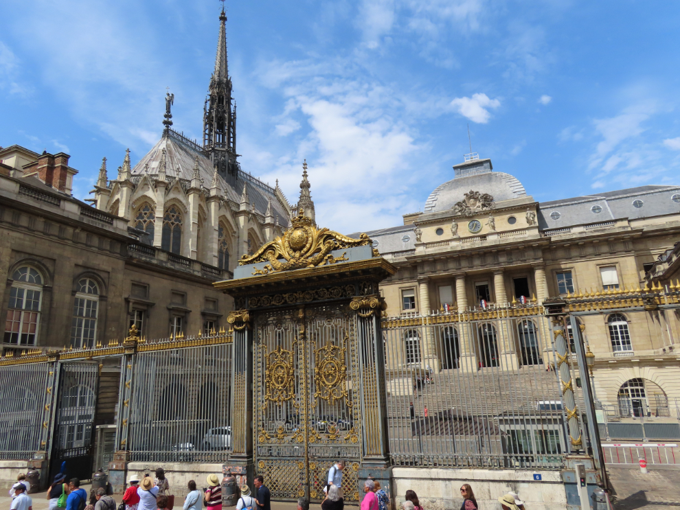 The Palais de Justice is a judicial centre and courthouse in Paris - beside it, Sainte-Chapelle, a Gothic royal chapel.