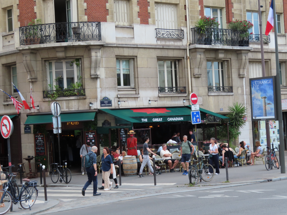The Great Canadian Pub in Paris.