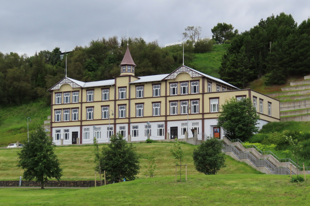 Samkomuhusid, built by a fraternal lodge in 1906, is the home of the Akureyri Theater Company in Iceland.