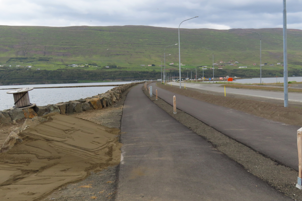 Walking and cycling paths have just been built along Route 1 at Akureyri, Iceland.