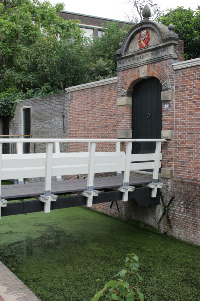 The imposing entrance to Fondatie van Hendrick en Helena Jans 't Hart at Gouda, South Holland, the Netherlands.