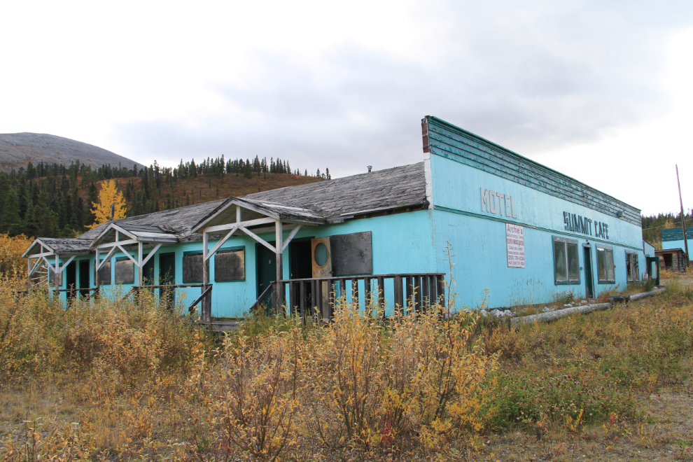 Summit Lake Lodge, Alaska Highway