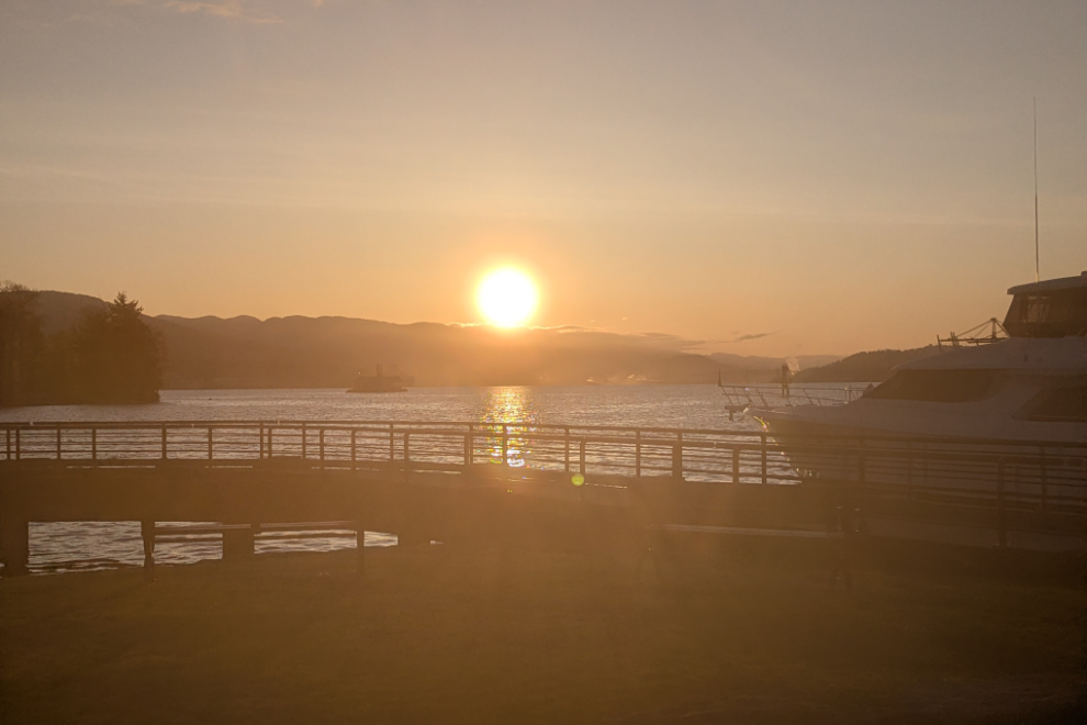 Sunrise at Coal Harbour in Vancouver.