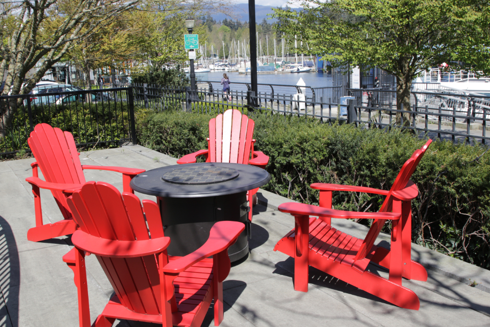 A quiet area behind the Westin Bayshore Hotel in Vancouver, overlooking Coal Harbour.