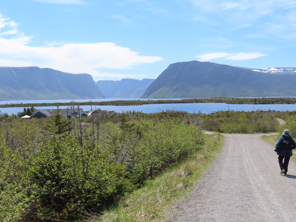 Walking to the Western Brook Pond boat tour, Gros Morne National Park, Newfoundland.